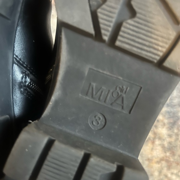 Girl MIA Black Ankle Boots - Picture 7 of 8